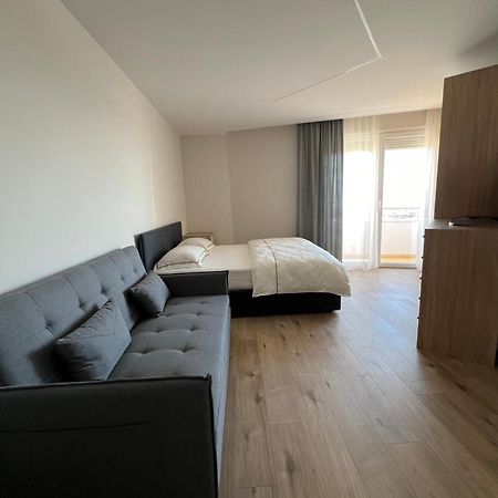 Port View Apartment 2 Dıraç Dış mekan fotoğraf