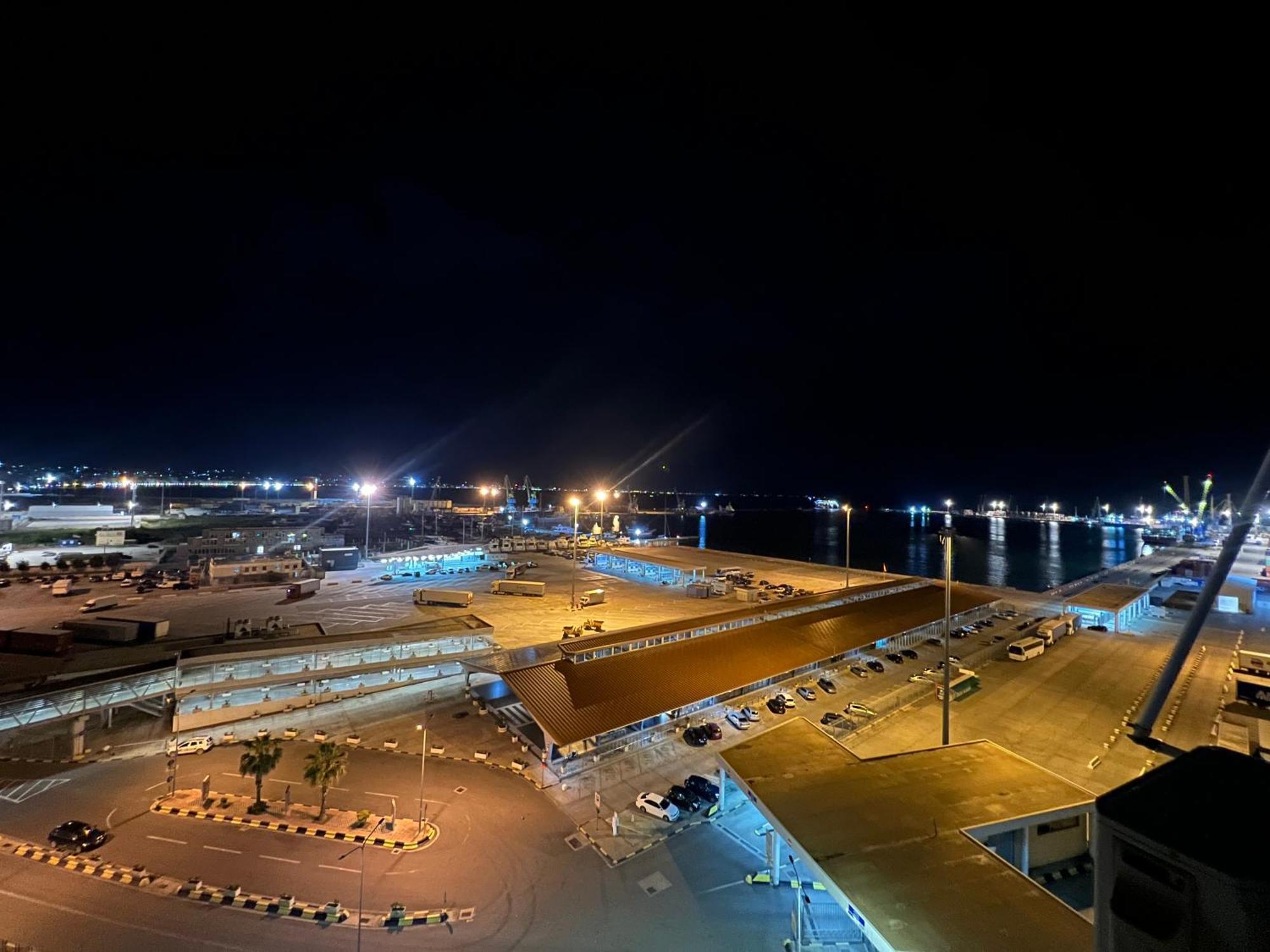 Port View Apartment 2 Dıraç Dış mekan fotoğraf